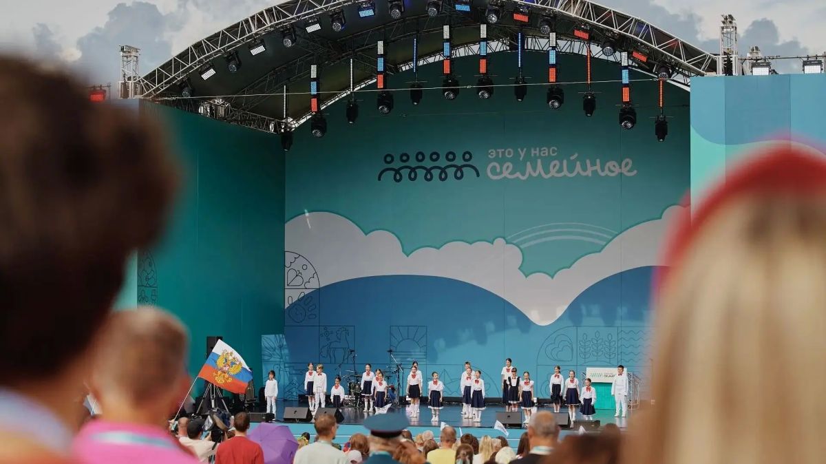В финале конкурса "Это у нас семейное" встретились 328 семейных команд В финале конкурса "Это у нас семейное" встретились 328 семейных команд