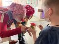 Медицинские клоуны из Воронежа посетили детское отделение Кировского НИИ гематологии и переливания крови