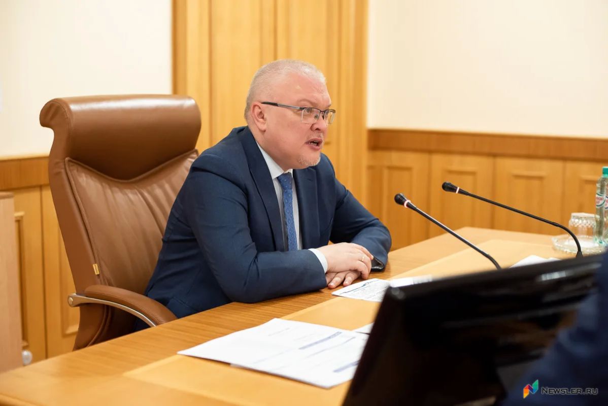 Губернатор Александр Соколов записался к врачу в центральной районной больнице Вятских Полян