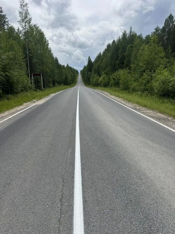 В Кировской области обновили дорожную разметку В Кировской области обновили дорожную разметку