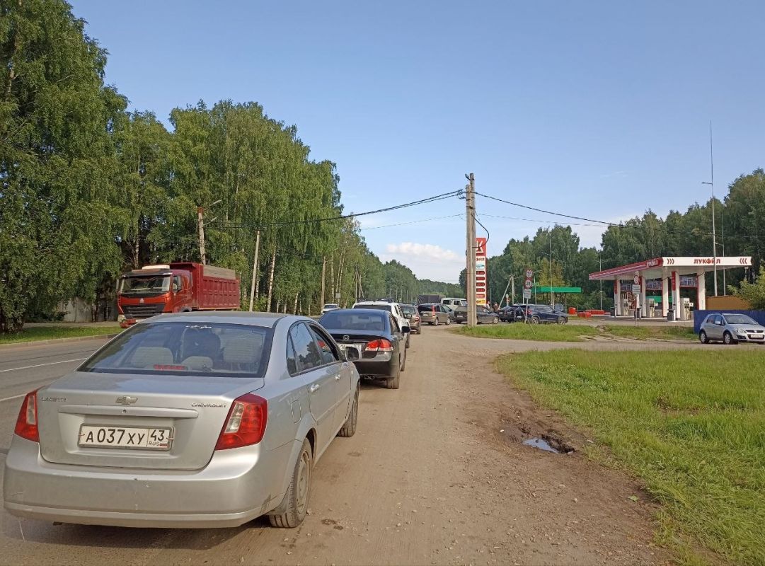 Бензин в Кировской области с 11 июня будут продавать по номерам машин