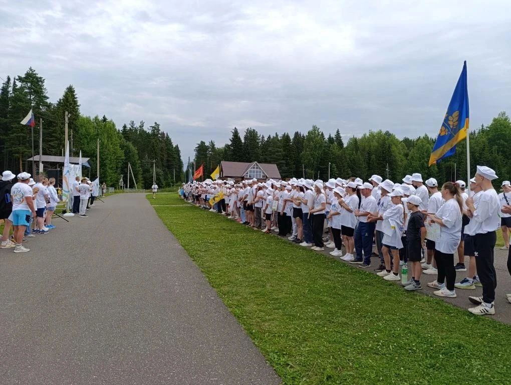 В Верхошижемье на лыжном комплексе «Шижма» прошёл всероссийский марафон «Земля спорта» В Верхошижемье на лыжном комплексе «Шижма» прошёл всероссийский марафон «Земля спорта»