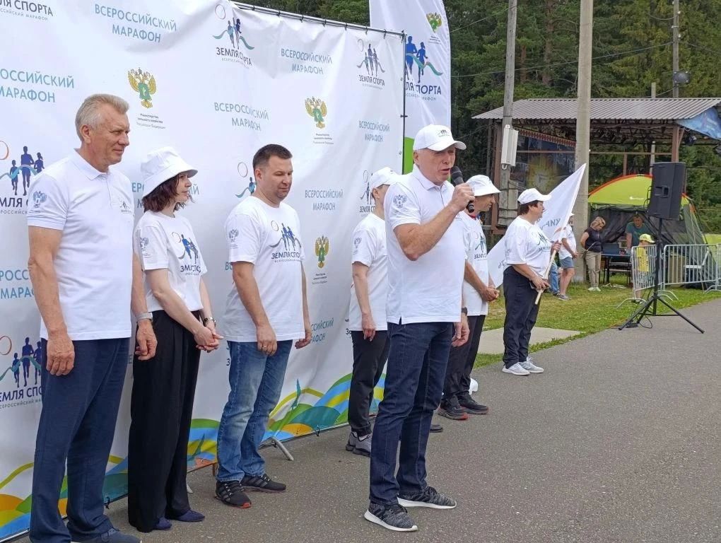 В Верхошижемье на лыжном комплексе «Шижма» прошёл всероссийский марафон «Земля спорта» В Верхошижемье на лыжном комплексе «Шижма» прошёл всероссийский марафон «Земля спорта»