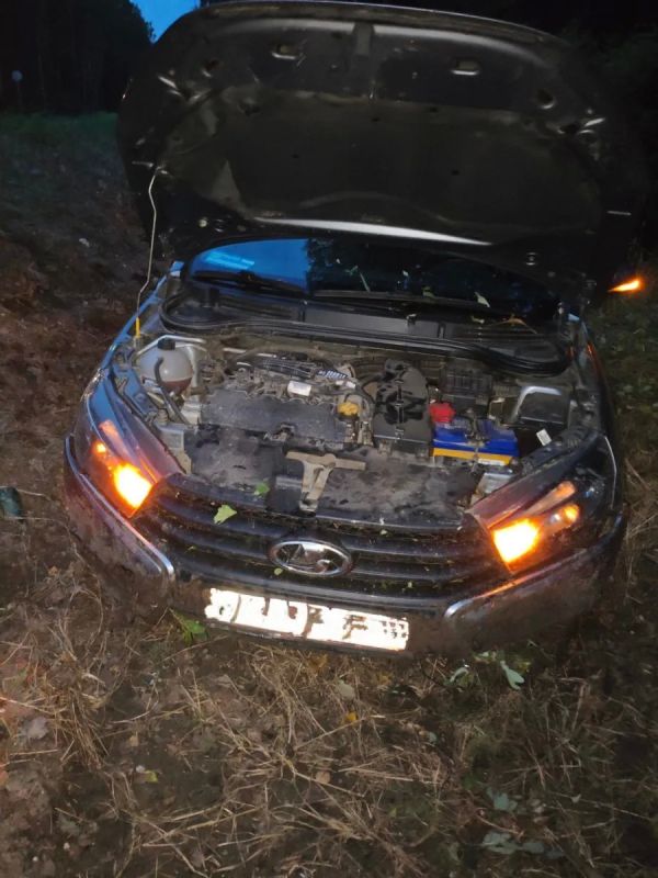 В Кирово-Чепецком районе «Лада Веста» съехала с дороги, пострадали трое пассажиров