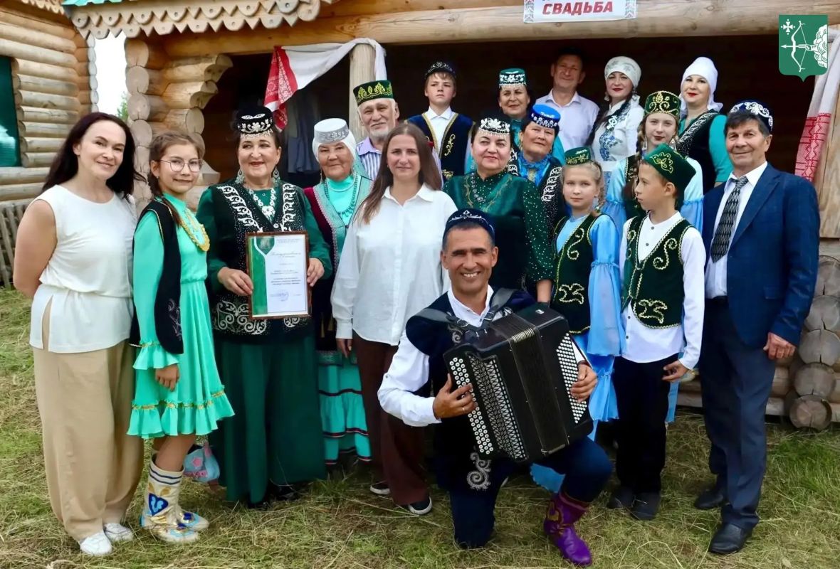 Любовь говорит на разных языках, но её мелодия понятна всем Любовь говорит на разных языках, но её мелодия понятна всем