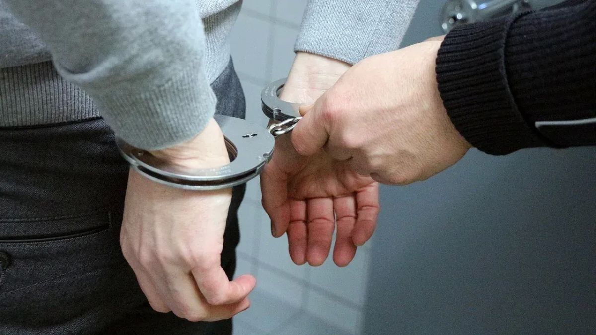 Полицейские Верхнекамского района задержали подозреваемого в жестоком избиении местного жителя