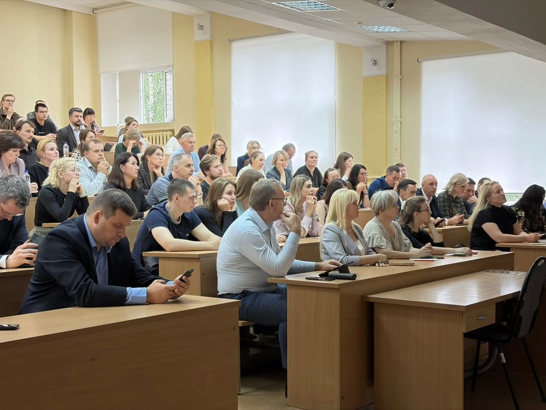 Кировская область продолжает развивать компетенции в сфере искусственного интеллекта Кировская область продолжает развивать компетенции в сфере искусственного интеллекта