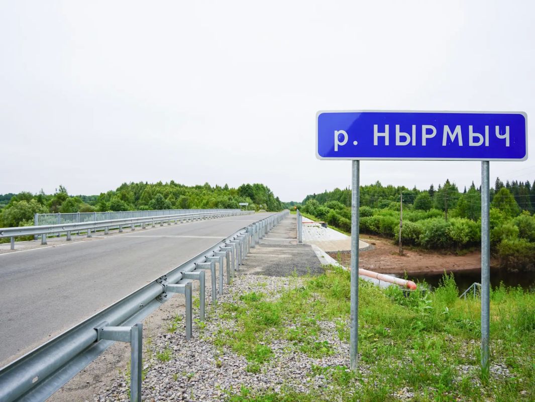 В Верхнекамском округе отремонтировали мост через реку Нырмыч В Верхнекамском округе отремонтировали мост через реку Нырмыч