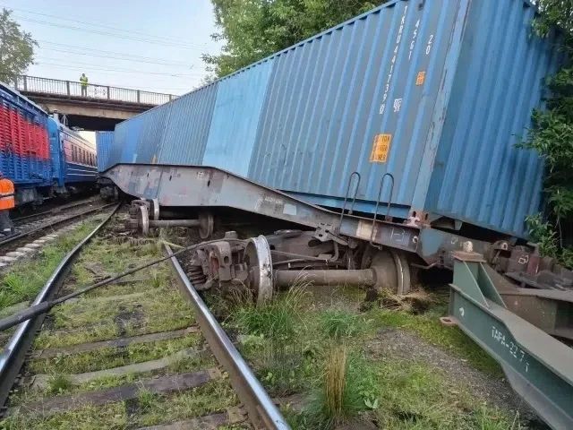 В Кирове ночью сошли с рельсов два грузовых вагона