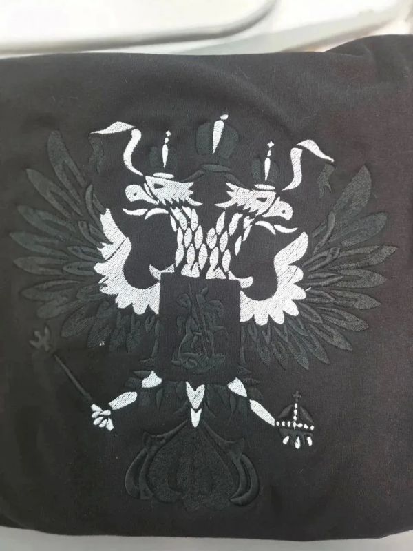 Ветеран СВО открыл свое дело по машинной вышивке Ветеран СВО открыл свое дело по машинной вышивке