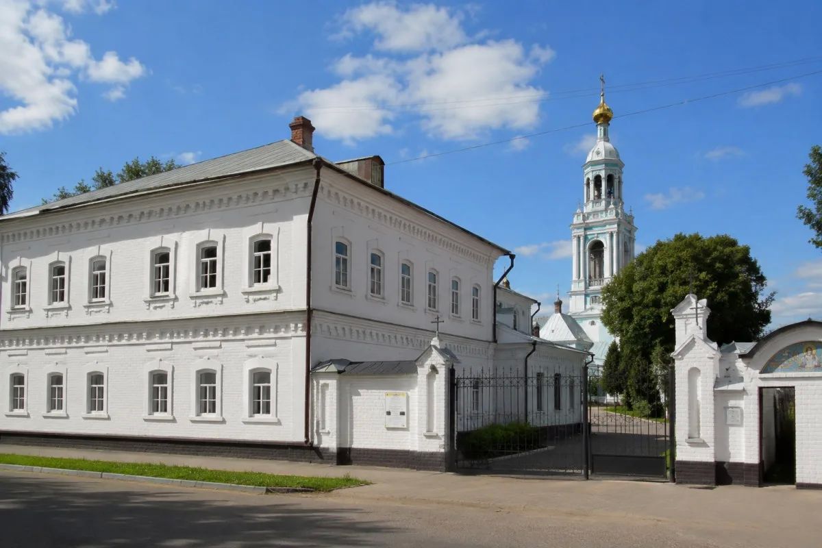 Власти Кировской области передали здание Христорождественскому женскому монастырю в Слободском