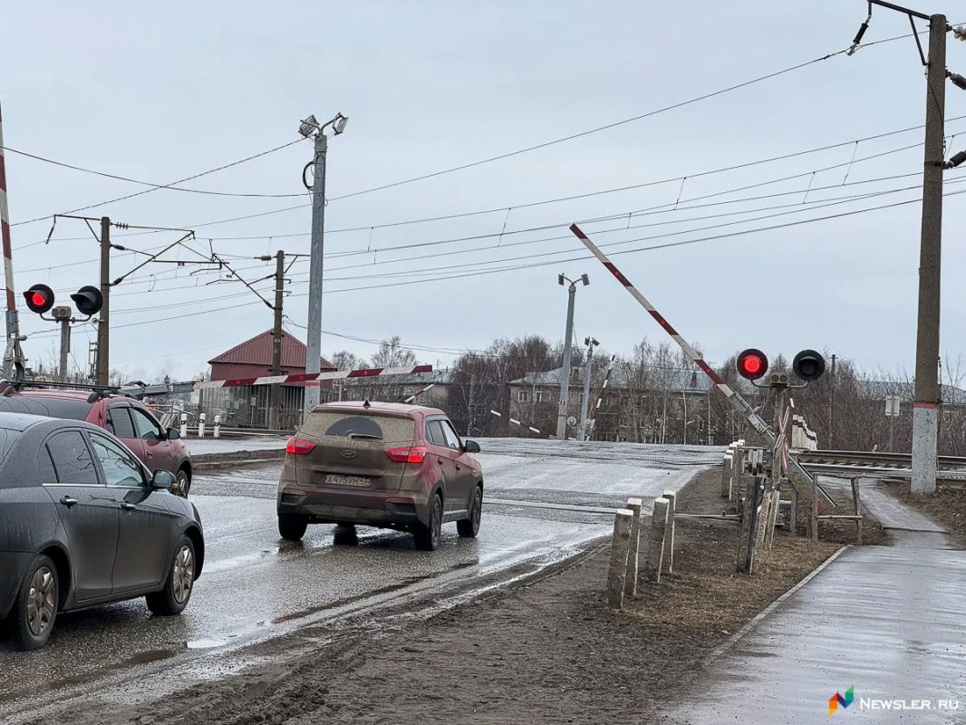 Движение через железнодорожный переезд в слободе Луговые Нововятского района Кирова будет ограничено с 21:00 20 июля до 1:00 21 июля