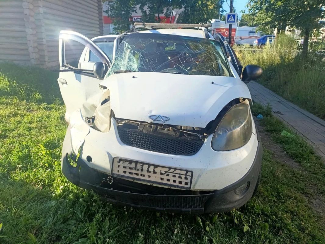 В Яранске в ДТП пострадали трое пассажиров автомобиля «Черри»