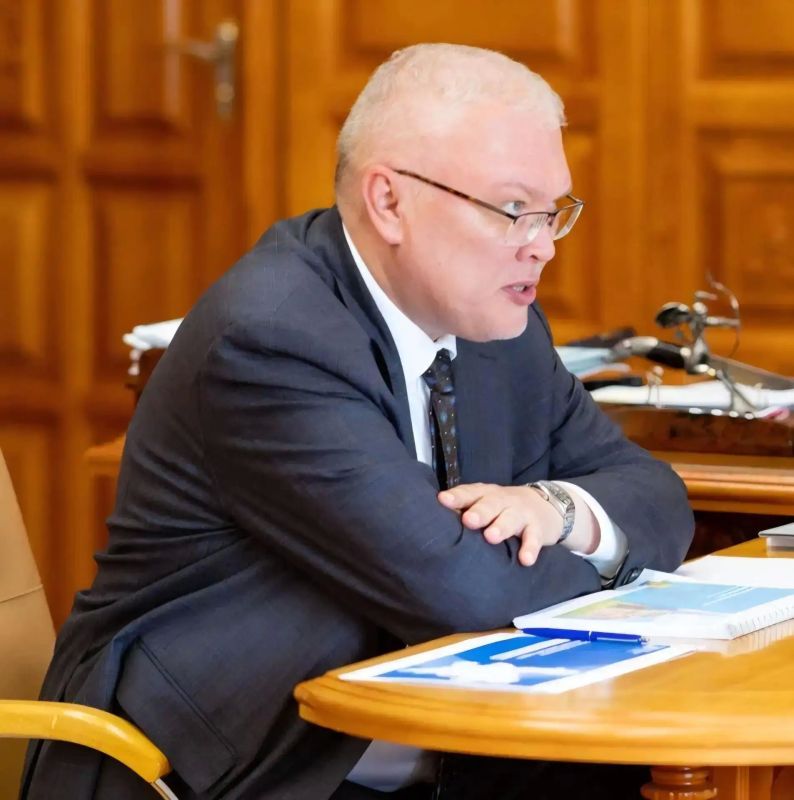 Александр Соколов: 1 сентября откроем филиал Яранского технологического колледжа в пгт Александр Соколов: 1 сентября откроем филиал Яранского технологического колледжа в пгт