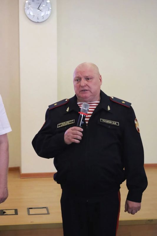 В Кирове продолжается реализация Всероссийской акции «Мы – граждане России», реализуемой совместно МВД России и Движением Первых В Кирове продолжается реализация Всероссийской акции «Мы – граждане России», реализуемой совместно МВД России и Движением Первых