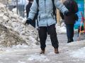 Прокуратура через суд взыскала в пользу малолетнего ребенка денежную компенсацию за причиненный моральный вред в результате травмирования на тротуаре у детского сада