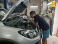 Многодетный отец Денис Коснырев при помощи соцконтракта открыл автомастерскую