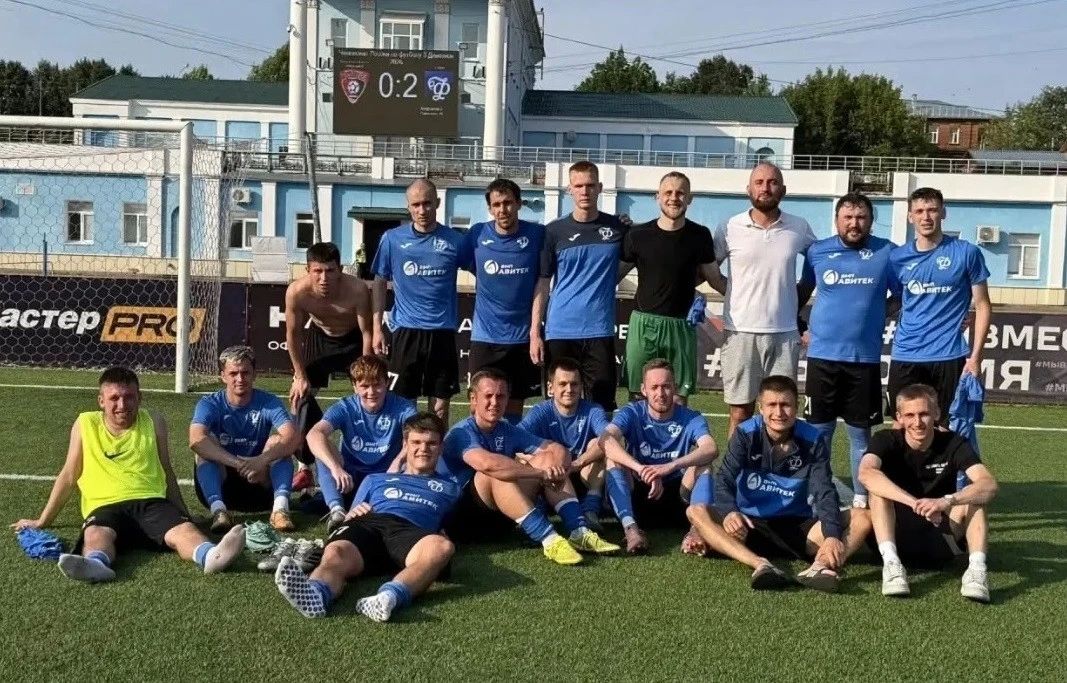 Футбольный клуб «Факел» из Кирова провёл два матча за сутки в чемпионате межрегиональной федерации футбола «Золотое кольцо»