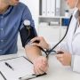 Диспансеризация помогает выявить факторы риска до развития серьезных заболеваний