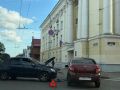 На перекрестке улиц Владимирская и Герцена в Кирове столкнулись две легковые машины
