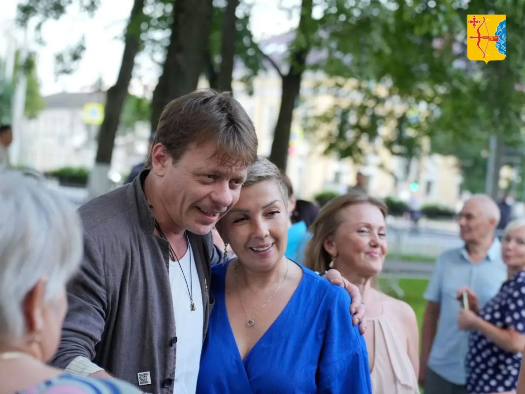В Кирове стартовал юбилейный фестиваль театра, кино и журналистики «На семи холмах» В Кирове стартовал юбилейный фестиваль театра, кино и журналистики «На семи холмах»