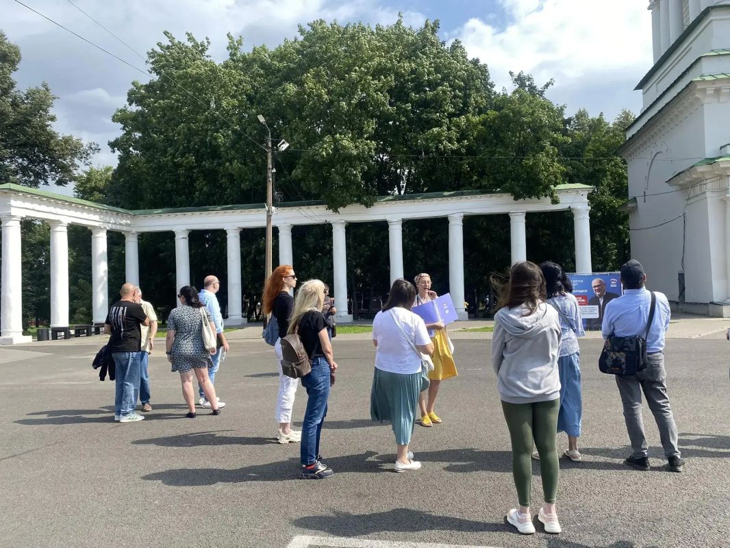 Федеральные журналисты увидели жемчужины Вятского края Федеральные журналисты увидели жемчужины Вятского края
