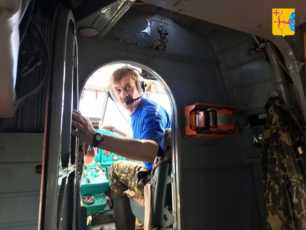 Ветеран кировской «Лесоохраны» Андрей Червяков более 600 раз спускался с вертолета для тушения лесных пожаров Ветеран кировской «Лесоохраны» Андрей Червяков более 600 раз спускался с вертолета для тушения лесных пожаров
