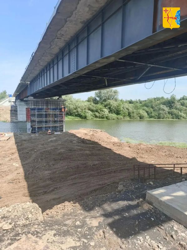 Продолжается ремонт моста через реку Немда в Советском районе