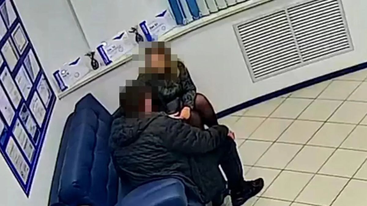 В Кирове осуждена жительница Архангельской области, которая пыталась похитить 10 миллионов рублей у местного предпринимателя В Кирове осуждена жительница Архангельской области, которая пыталась похитить 10 миллионов рублей у местного предпринимателя