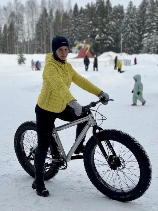 Анна Седых – человек, в котором удивительным образом сочетаются твердость характера, доброта и женская хрупкость Анна Седых – человек, в котором удивительным образом сочетаются твердость характера, доброта и женская хрупкость