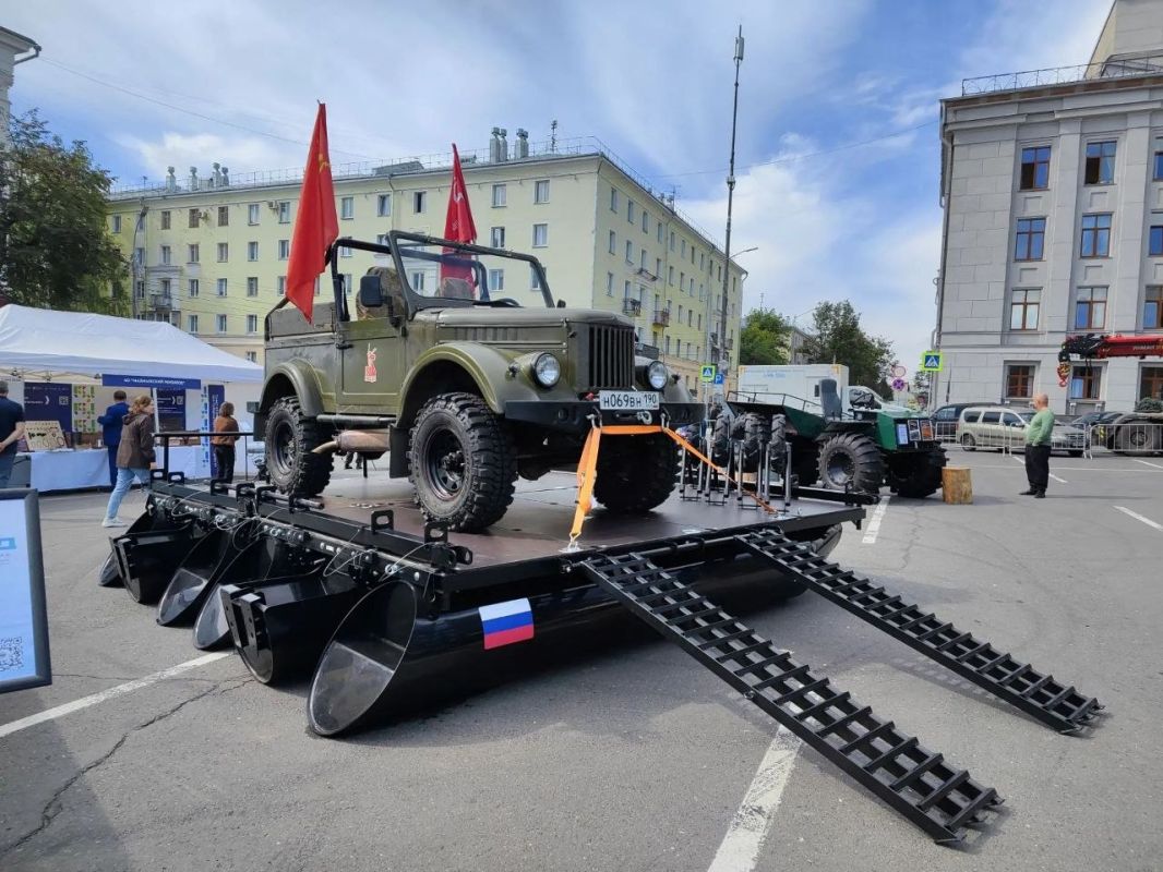 Динозавры на Театралке! И не только они Динозавры на Театралке! И не только они