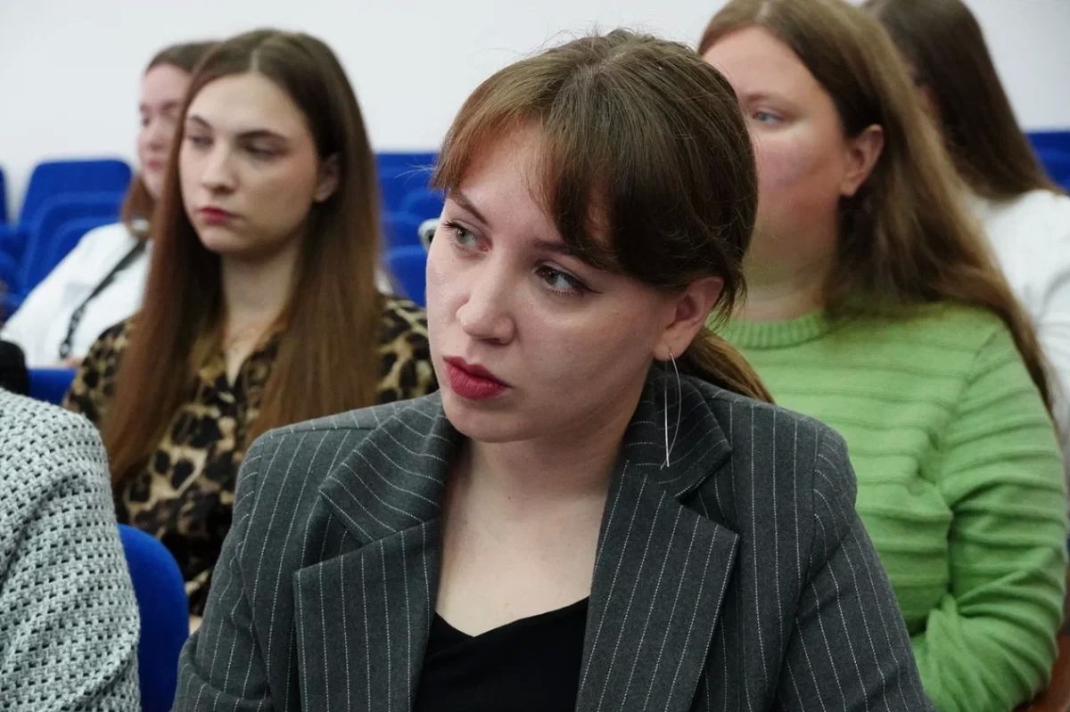 Педагоги Кировской области внесли предложения по укреплению престижа профессии Педагоги Кировской области внесли предложения по укреплению престижа профессии