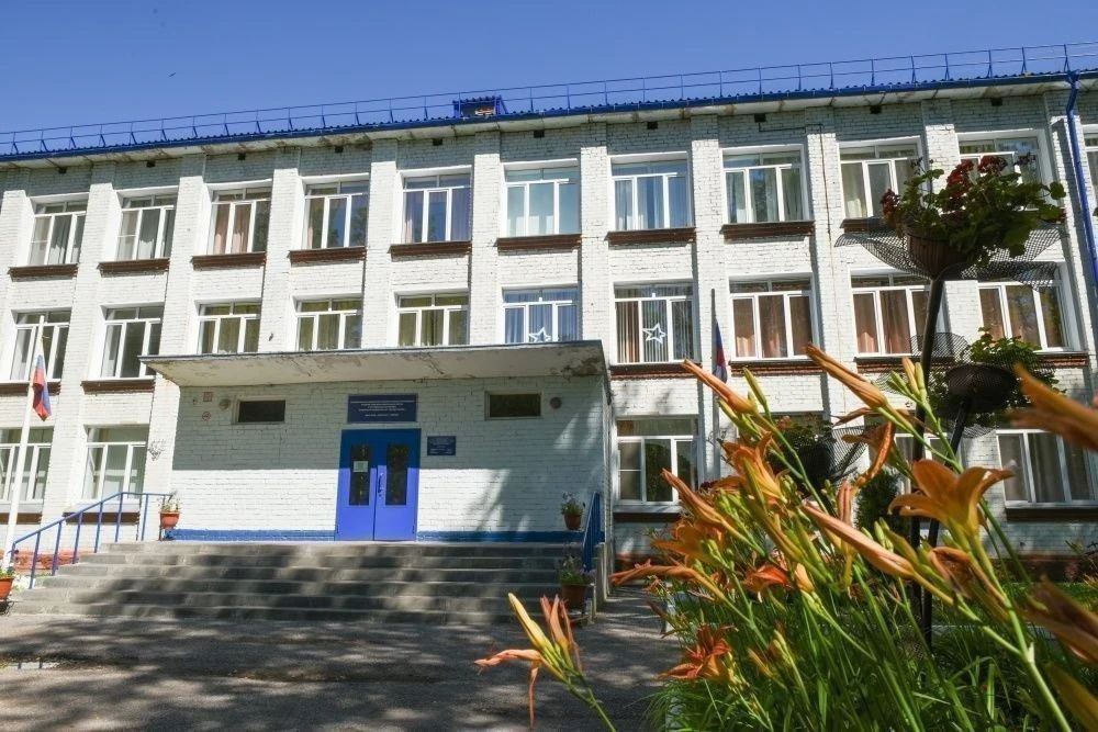 Кировским школам порекомендовали не проводить уличные линейки 1 сентября