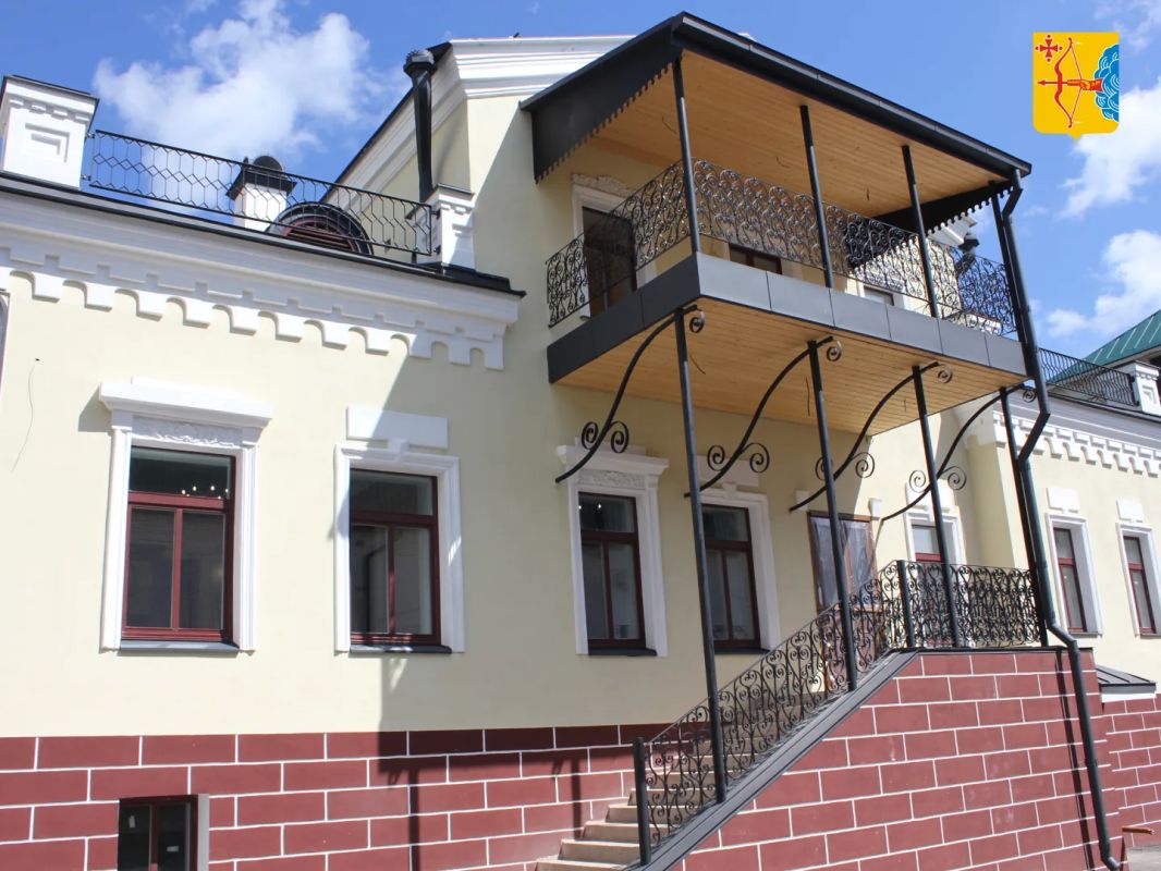 В Кирове завершена реставрация здания Вятской кунсткамеры, расположенного на улице Московская, 12а В Кирове завершена реставрация здания Вятской кунсткамеры, расположенного на улице Московская, 12а