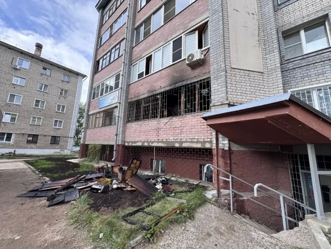 В Кирове выясняют обстоятельства гибели мужчины в результате пожара В Кирове выясняют обстоятельства гибели мужчины в результате пожара