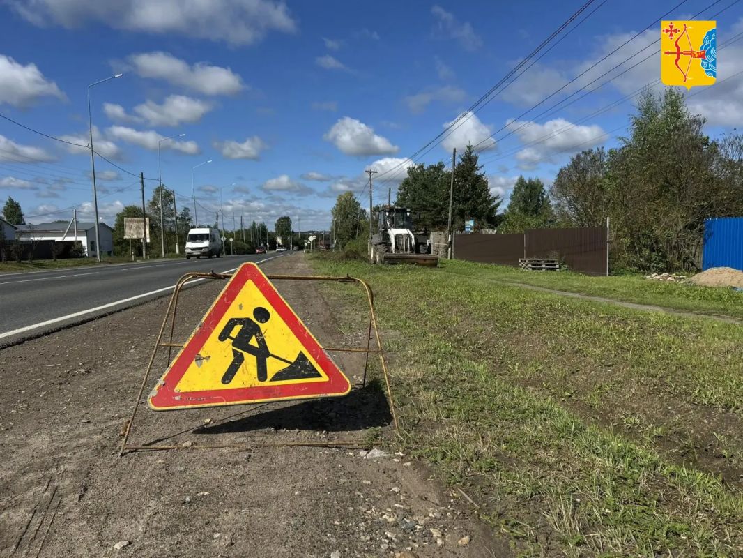 В Кировской области в текущем дорожном сезоне построят 6 километров тротуаров вдоль региональных и межмуниципальных трасс, проходящих через населенные пункты В Кировской области в текущем дорожном сезоне построят 6 километров тротуаров вдоль региональных и межмуниципальных трасс, проходящих через населенные пункты