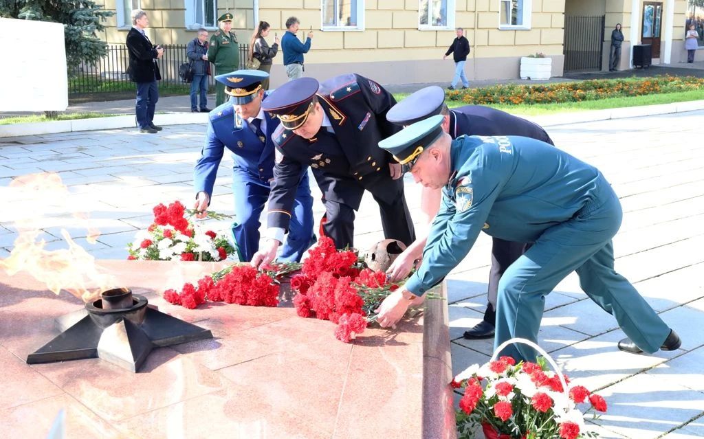 Полицейские Кировской области принимают участие в мероприятиях, посвященных 81-й годовщине окончания Второй мировой войны Полицейские Кировской области принимают участие в мероприятиях, посвященных 81-й годовщине окончания Второй мировой войны