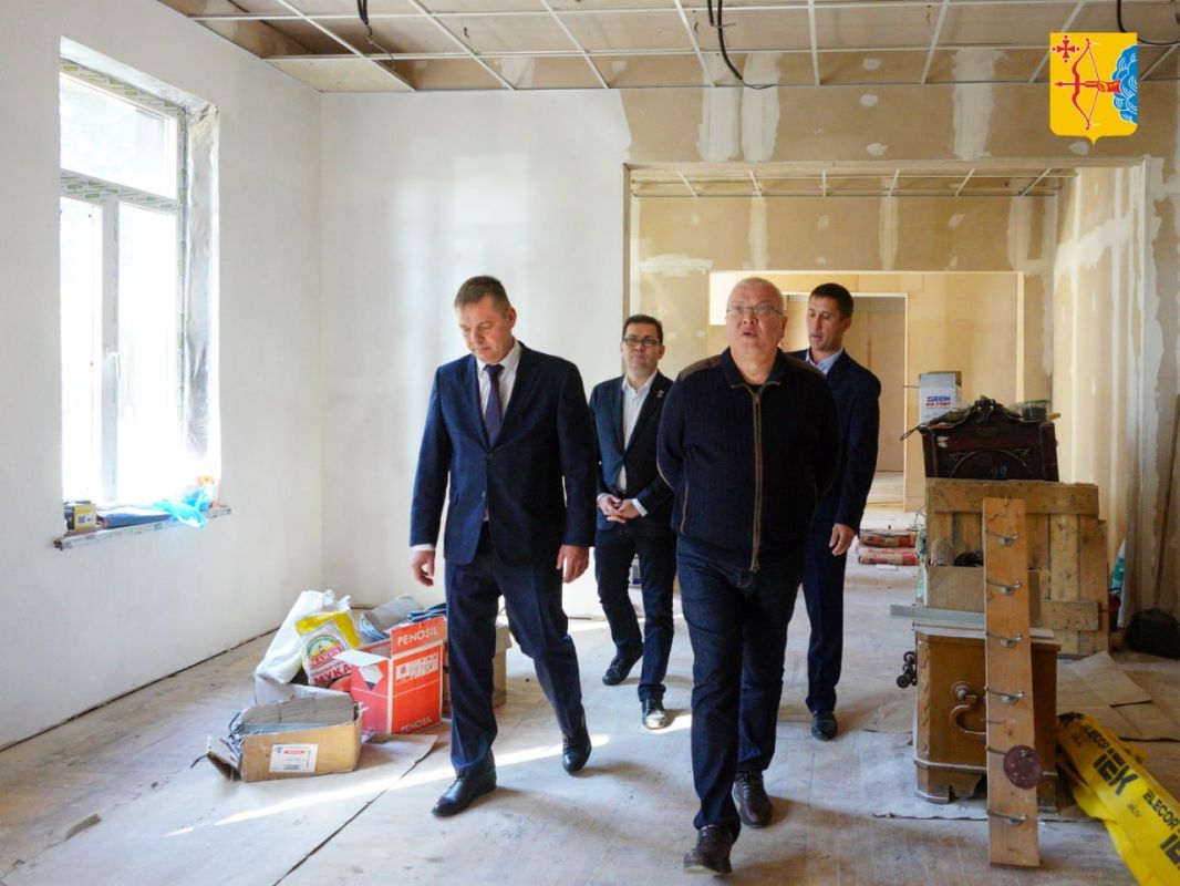 В Подосиновце по президентскому нацпроекту «Семья» обновляют музей В Подосиновце по президентскому нацпроекту «Семья» обновляют музей