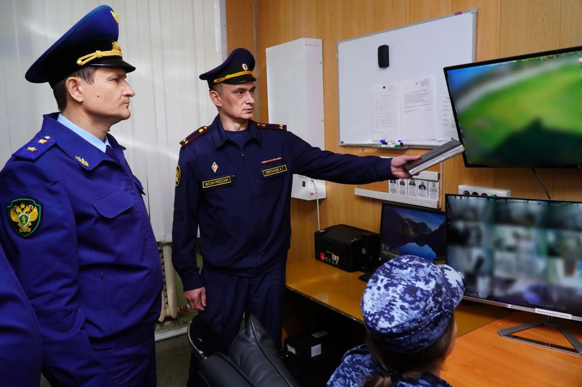 Прокурор Кировской области Юрий Рываев проверил соблюдение закона в исправительной колонии и на территории изолированного участка, функционирующего как исправительный центр Прокурор Кировской области Юрий Рываев проверил соблюдение закона в исправительной колонии и на территории изолированного участка, функционирующего как исправительный центр