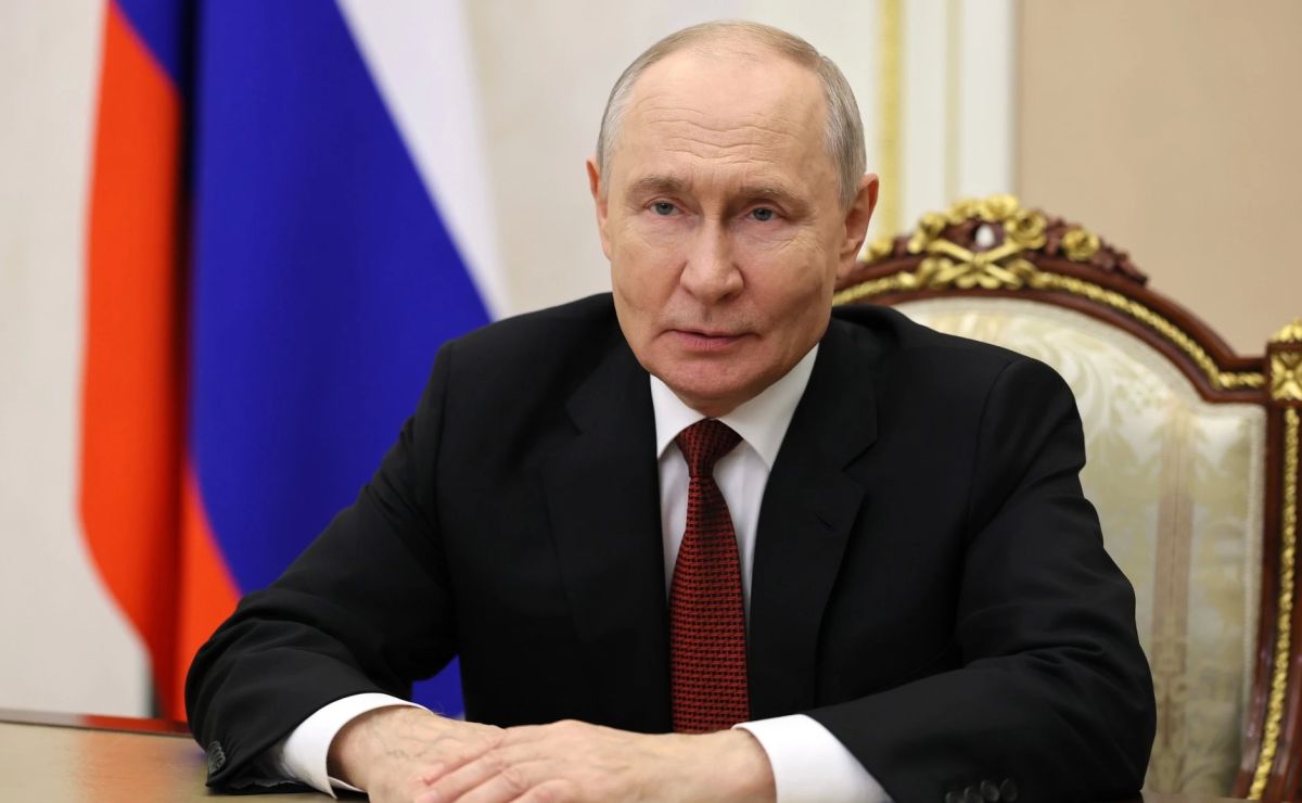Президент России Владимир Путин сегодня в 18:00 выступит с обращением к россиянам по случаю предстоящих выборов в Государственную думу