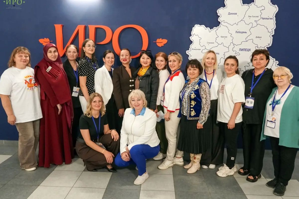 Учитель школы №25 города Кирова продемонстрировала мастерство на профессиональном конкурсе Учитель школы №25 города Кирова продемонстрировала мастерство на профессиональном конкурсе