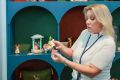 Мария Захарова оценила дымковскую игрушку на фестивале молодёжи в Екатеринбурге