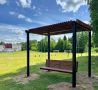 В Яхреньге на стадионе появились новые качели