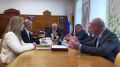 Губернатор Кировской области Александр Соколов провел встречу с представителями политических партий, которые войдут в состав Заксобрания нового созыва