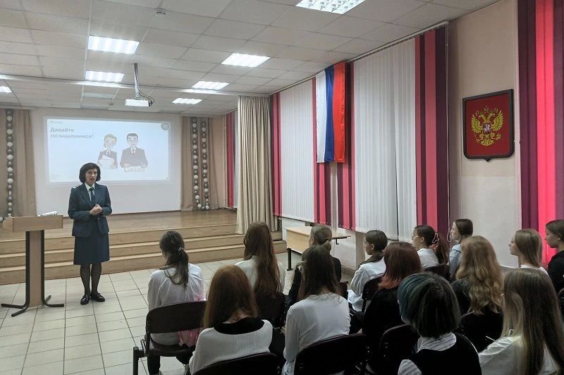 УФНС России по Кировской области продолжает знакомить подрастающее поколение с основами налоговой грамотности в рамках Всероссийского просветительского проекта «юНГа» УФНС России по Кировской области продолжает знакомить подрастающее поколение с основами налоговой грамотности в рамках Всероссийского просветительского проекта «юНГа»