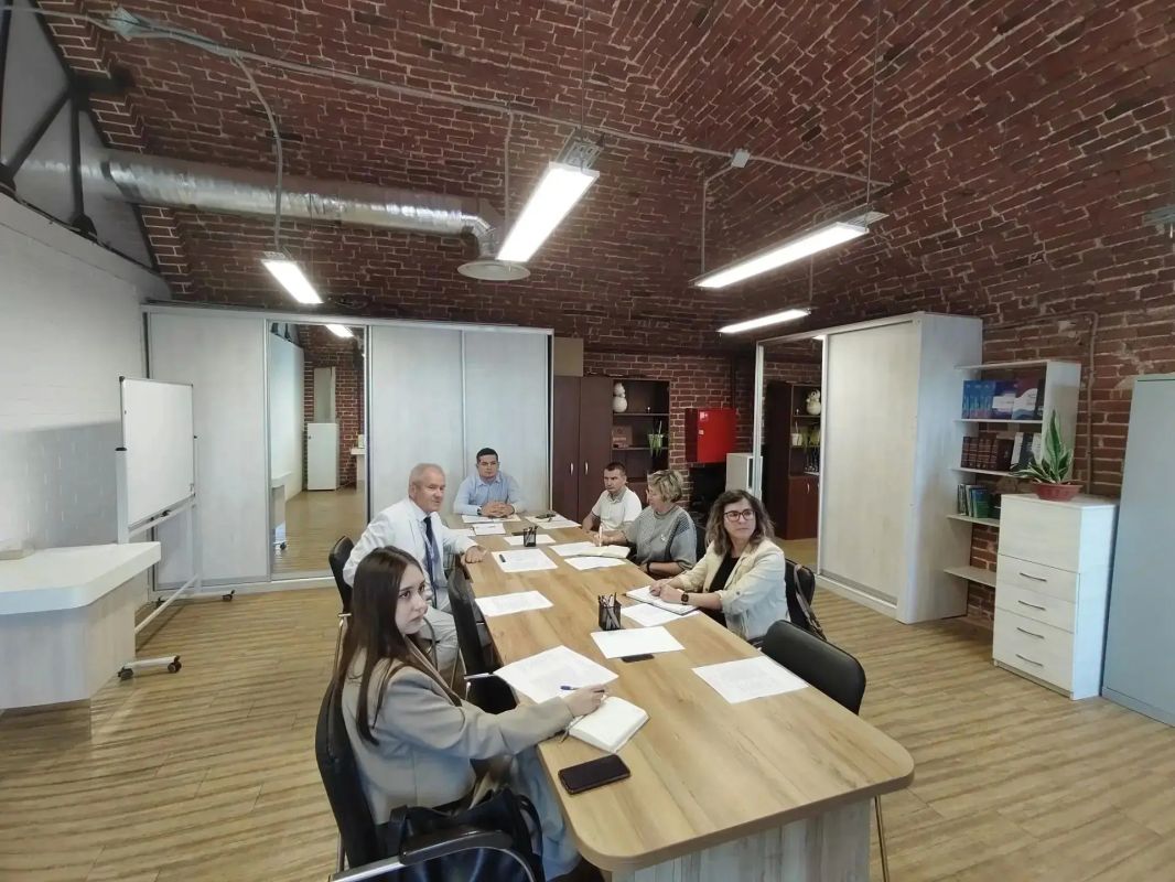 На площадке КОГКУ «Агентство инвестиционного развития Кировской области» состоялась очередная встреча с инвестиционными уполномоченными муниципальных образований На площадке КОГКУ «Агентство инвестиционного развития Кировской области» состоялась очередная встреча с инвестиционными уполномоченными муниципальных образований