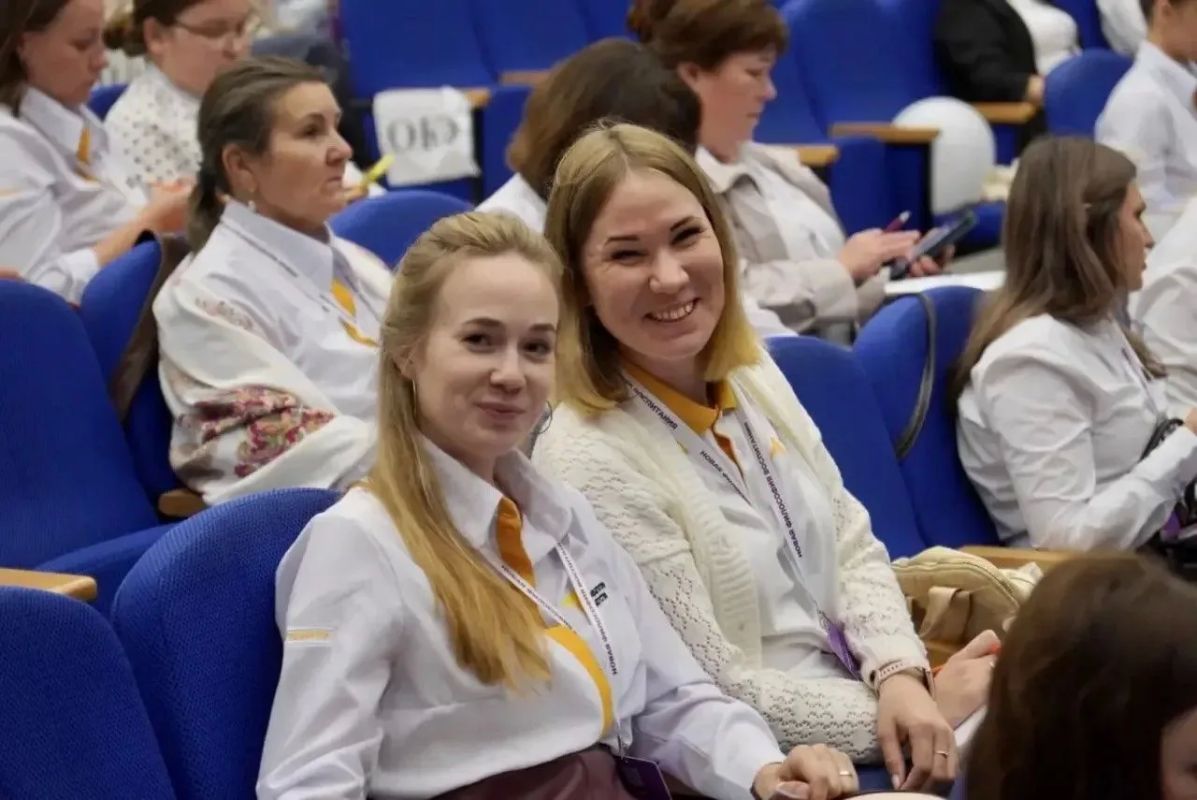 60 советников директоров по воспитанию Кировской области повысили свою квалификацию 60 советников директоров по воспитанию Кировской области повысили свою квалификацию
