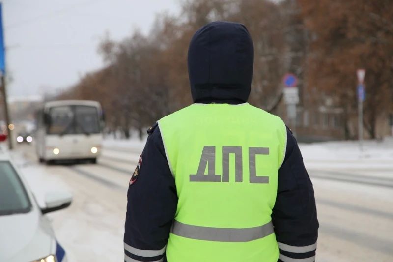 #противодействиеКоррупции. В Кирове прокуратура через суд потребовала обратить в доход государства денежные средства бывшего инспектора ГАИ в сумме более 3 млн рублей, законность происхождения которых не подтверждена