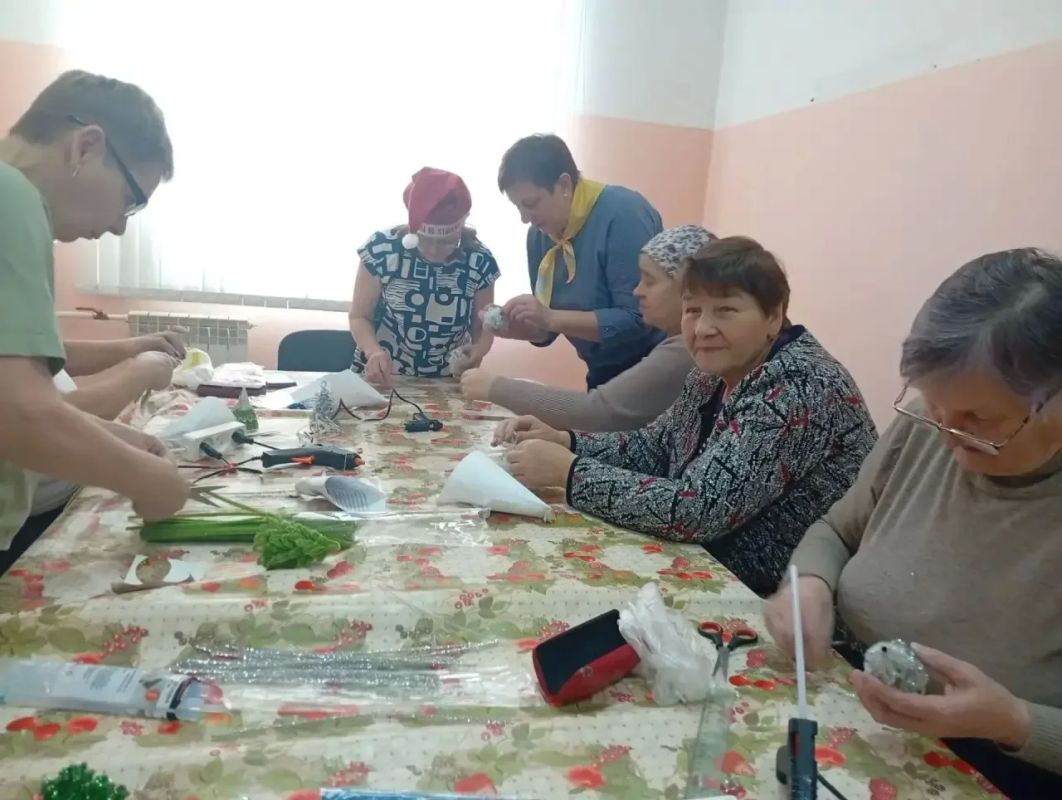 Александр Соколов: Дорогие представители старшего поколения! Александр Соколов: Дорогие представители старшего поколения!