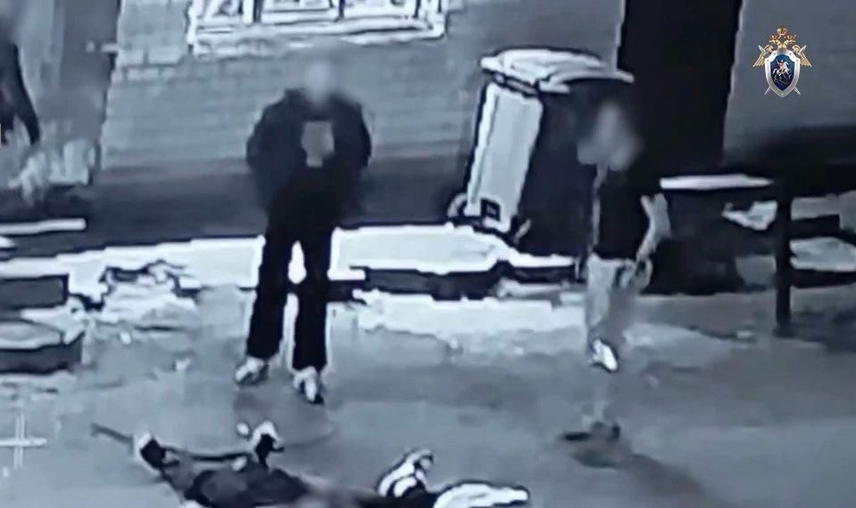 В Кирово-Чепецке возбуждено уголовное дело после смерти мужчины у кафе